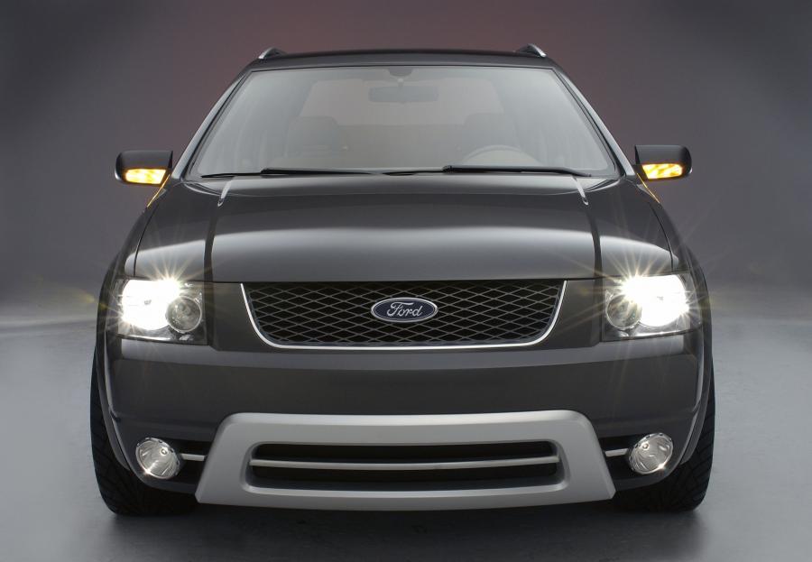  Ford Freestyle FX Concept 2003 года  (фото 2 из 28)